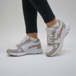 Baskets Elégance Accents Roses